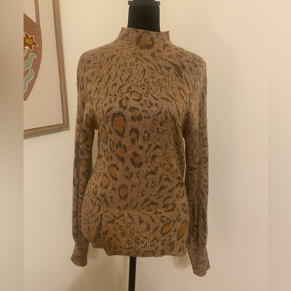 White House Black Market Leopard Print Sweater Woman’s Small